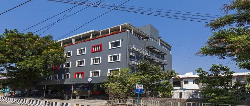 Готель Oyo Townhouse 5 Jubilee Hills Гайдарабад Екстер'єр фото